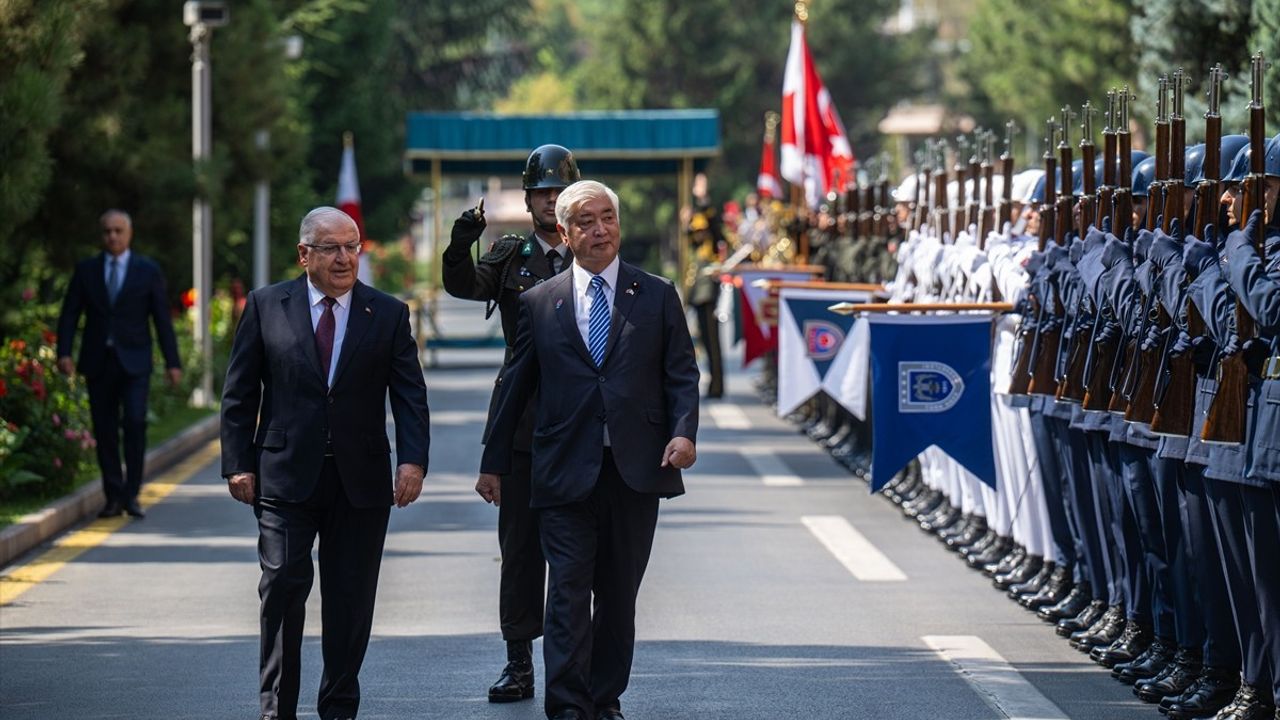 Bakan Yaşar Güler, Japon Mevkidaşı Nakatani'yi Ankara'da Ağırladı