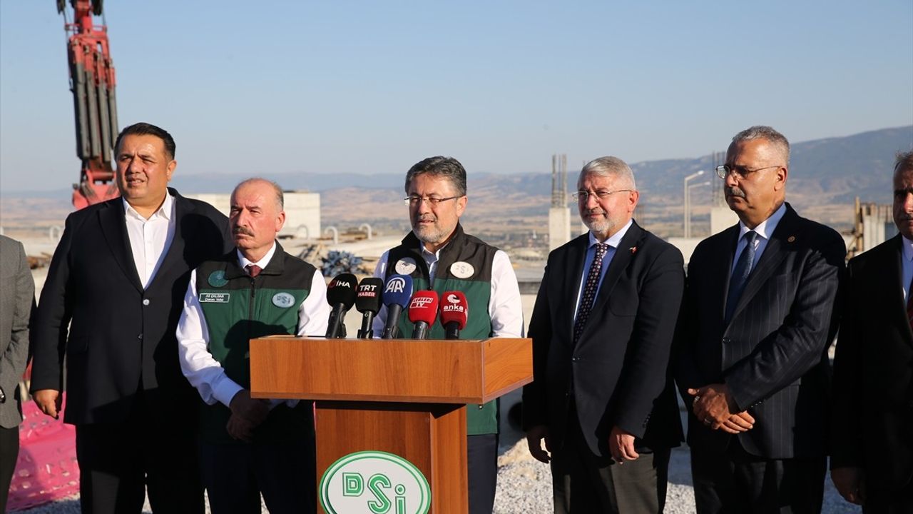 Bakan Yumaklı'dan Belediyelere Kritik Su Yönetimi Uyarısı