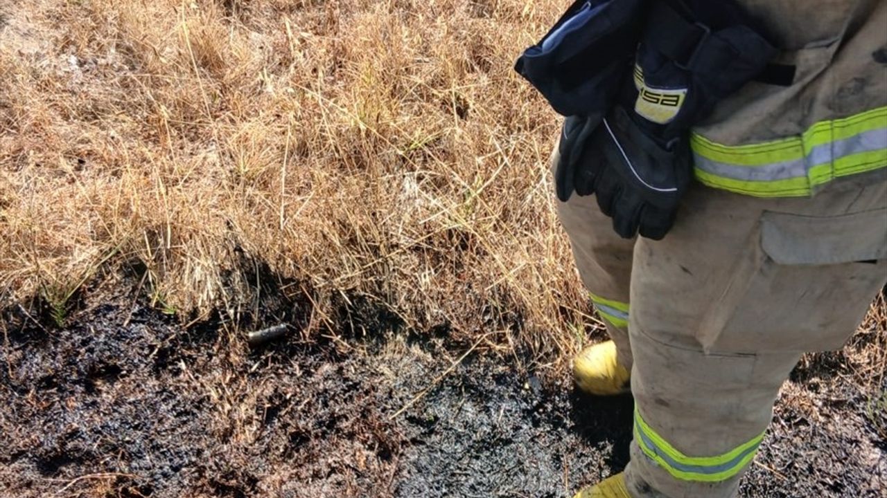 Balıkesir'de Sındırgı ve Edremit'te İki Ayrı Yangın Söndürüldü