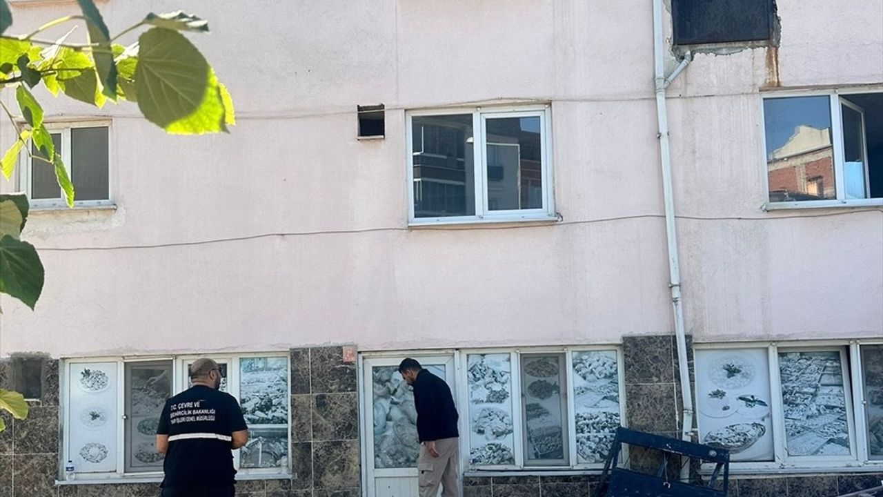 Balıkesir'deki Depremde Yapı Tespiti: 1 Yıkık, 13 Ağır Hasarlı