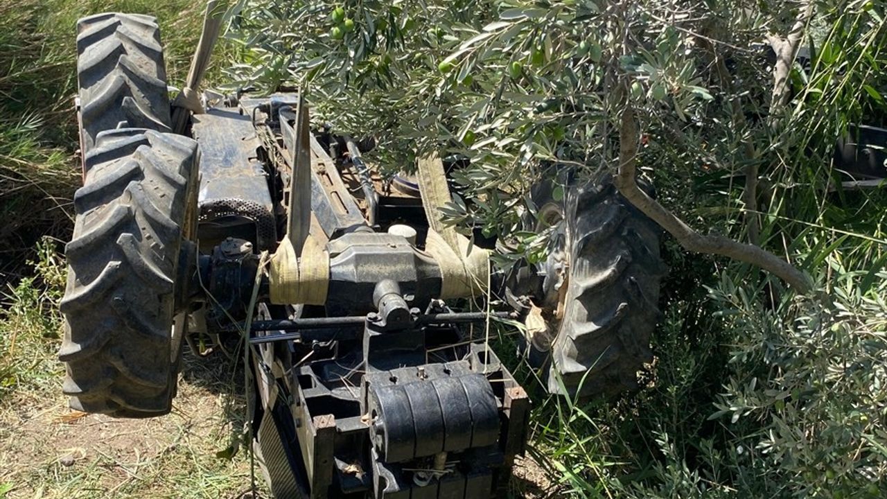 Balıkesir Edremit'te Traktör Devrildi: Sürücü F.E. Hayatını Kaybetti