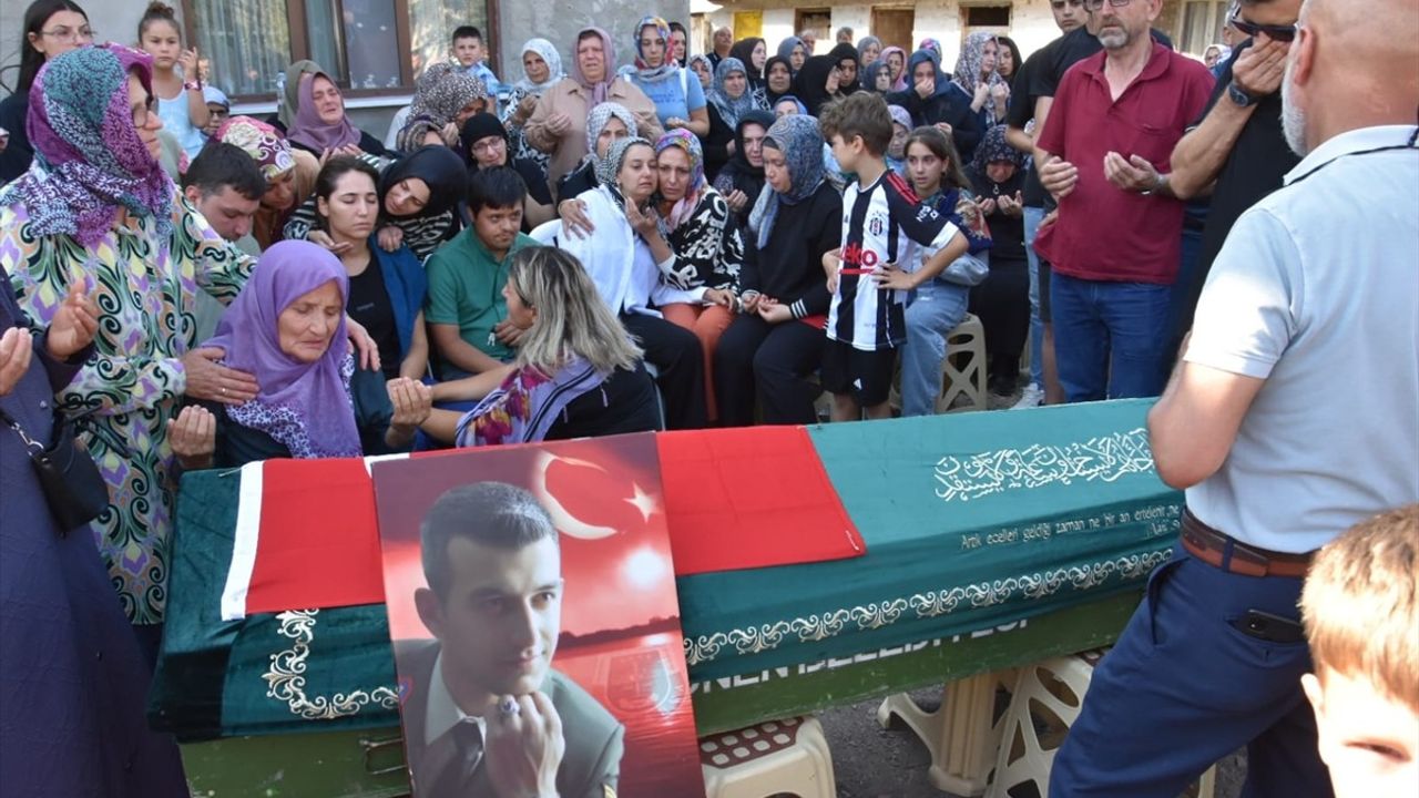 Balıkesir Gönen'de fabrika yangını: 2 işçi son yolculuğuna uğurlandı