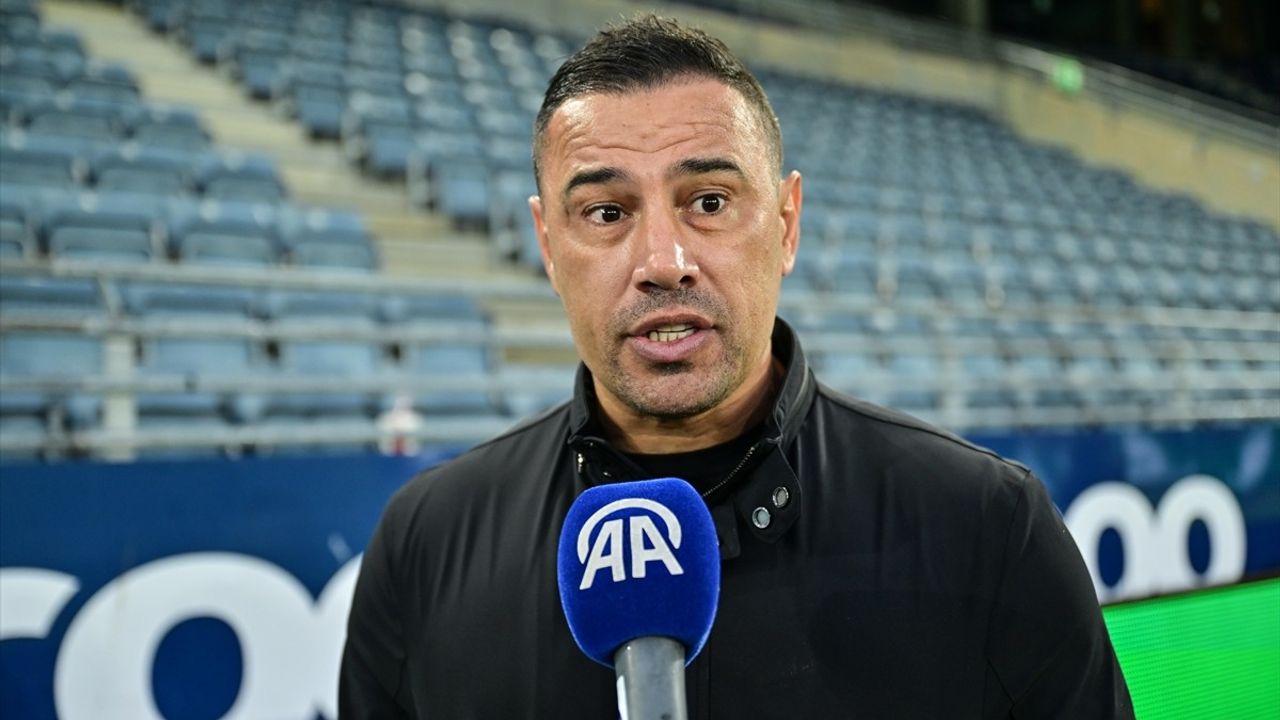 Başakşehir Teknik Direktörü Çağdaş Atan: "Bugünün Kilit Kelimesi Cesaretti"