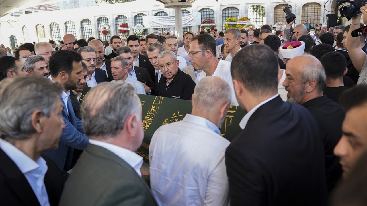 Başdanışman Kılıç'ın Kayınpederi Ahmet İlhan Kefeli Edirnekapı'da Uğurlandı