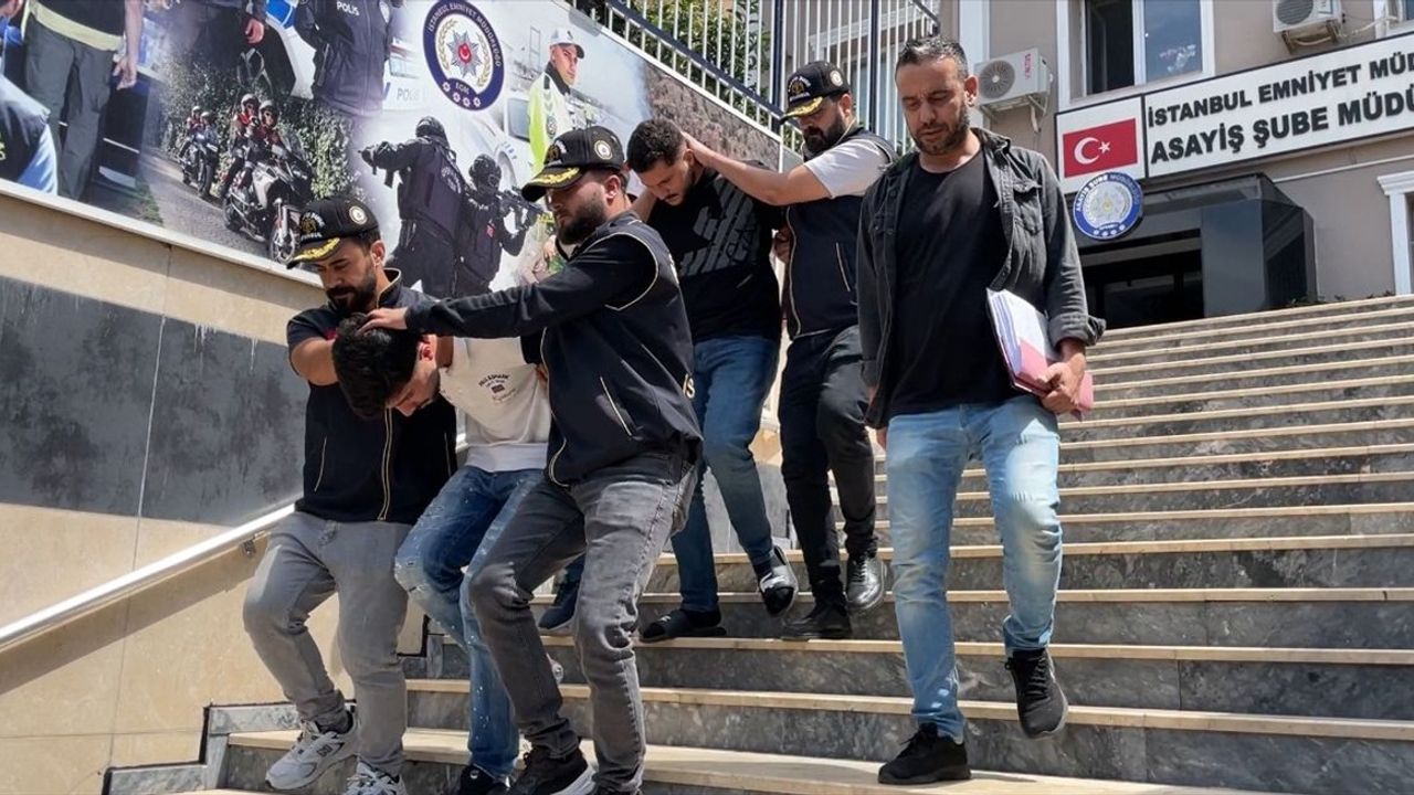 Beyoğlu'nda Kurşunlama: İş Yeri ve 3 Araç Hedef Alındı — 1 Zanlı Tutuklandı