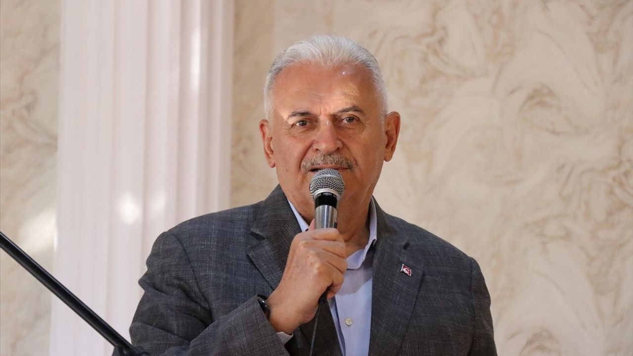 Binali Yıldırım: Türkiye'nin nüfus yenilenme hızı 1,48'e düştü