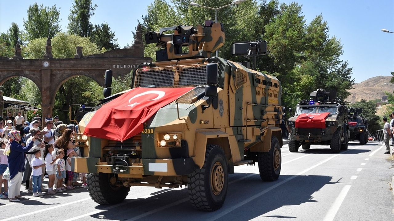 Bitlis'in Düşman İşgalinden Kurtuluşunun 109. Yıldönümü Coşkuyla Kutlandı