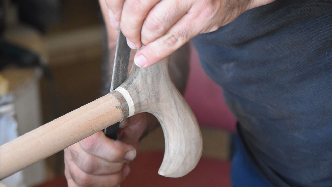 Bitlisli Usta, Malazgirt Zaferi İçin Özel Bastonlar Tasarladı