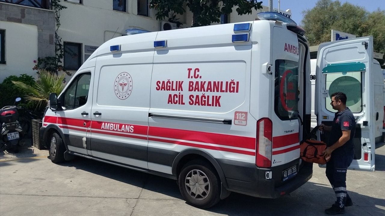 Bodrum açıklarında Meksikalı turiste tıbbi tahliye: Epilepsi nöbeti sonrası hastaneye sevk