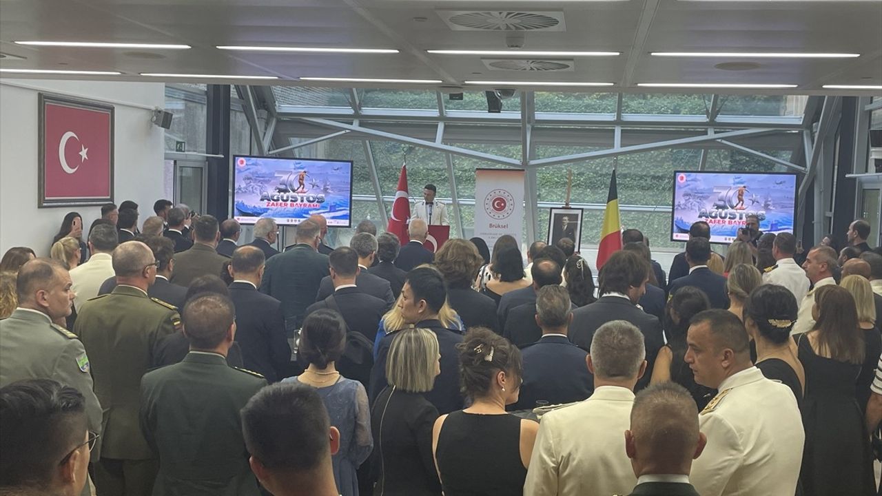 Brüksel Büyükelçiliği'nde 30 Ağustos Zafer Bayramı Resepsiyonu