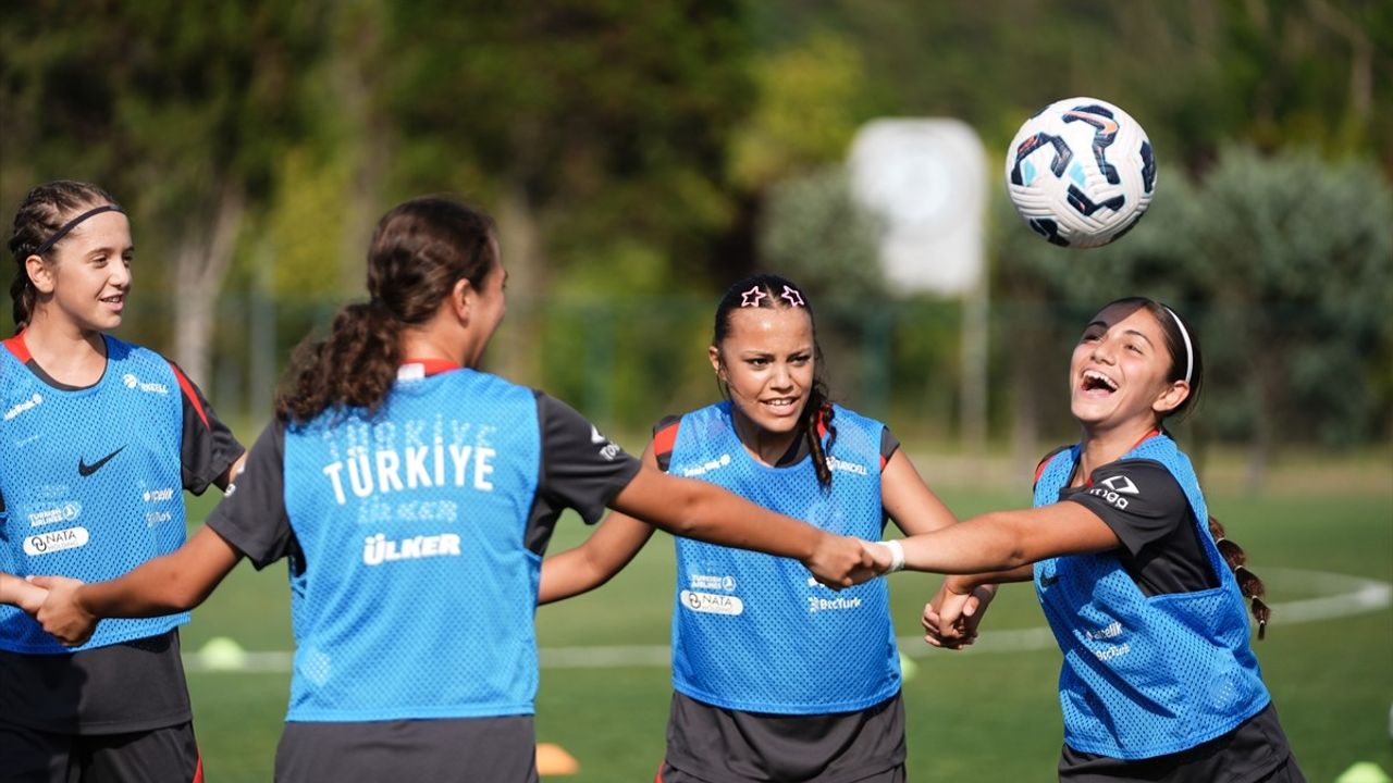 BtcTurk ile Yeni Nesil Sahada: Genç Sporcular UEFA Gelişim Turnuvası Hazırlığında
