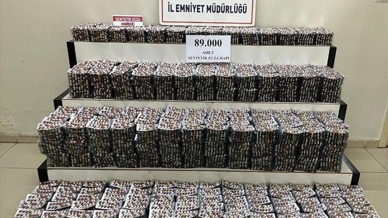 Burhaniye'de 89 Bin Uyuşturucu Hap Ele Geçirildi