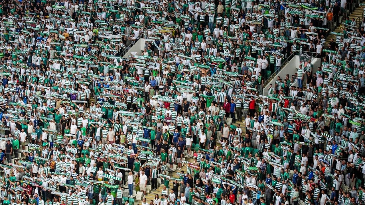 Bursaspor 2-1 Eskişehirspor: 'Doğa İçin Tek Yürek' Dostluk Maçı