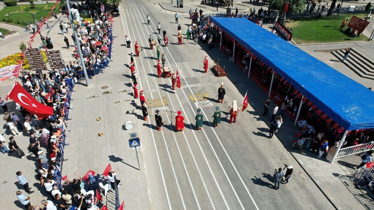 Büyük Zafer'in 103. Yılı Samsun ve Çevre İllerde Coşkulu Törenlerle Kutlandı