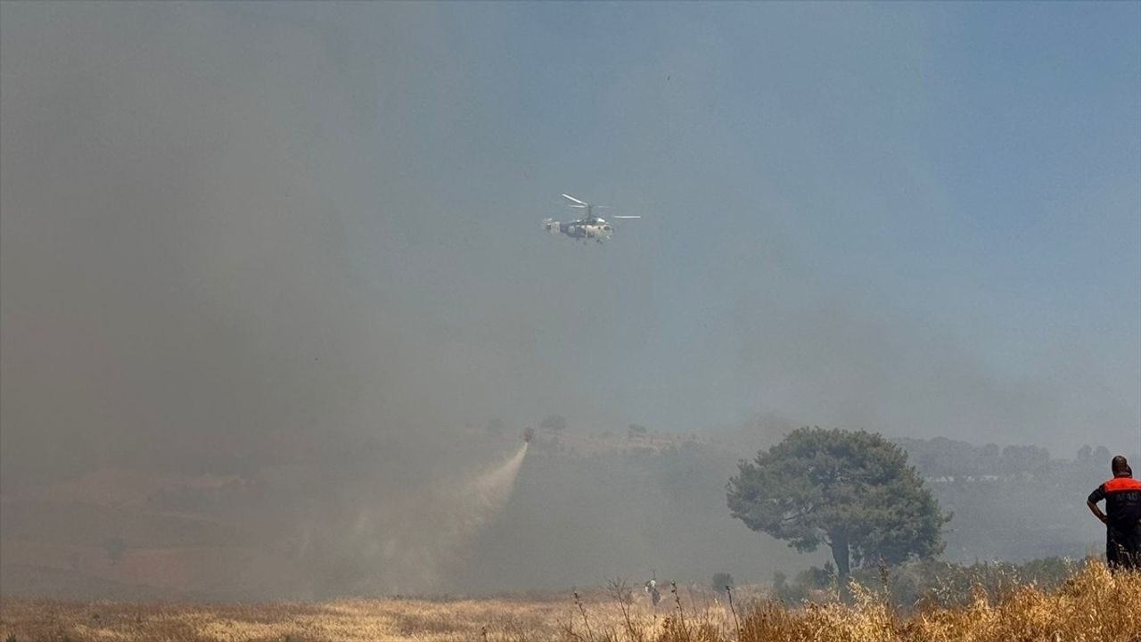 Çanakkale Kemel'de Orman Dışı Yangına Havadan ve Karadan Müdahale