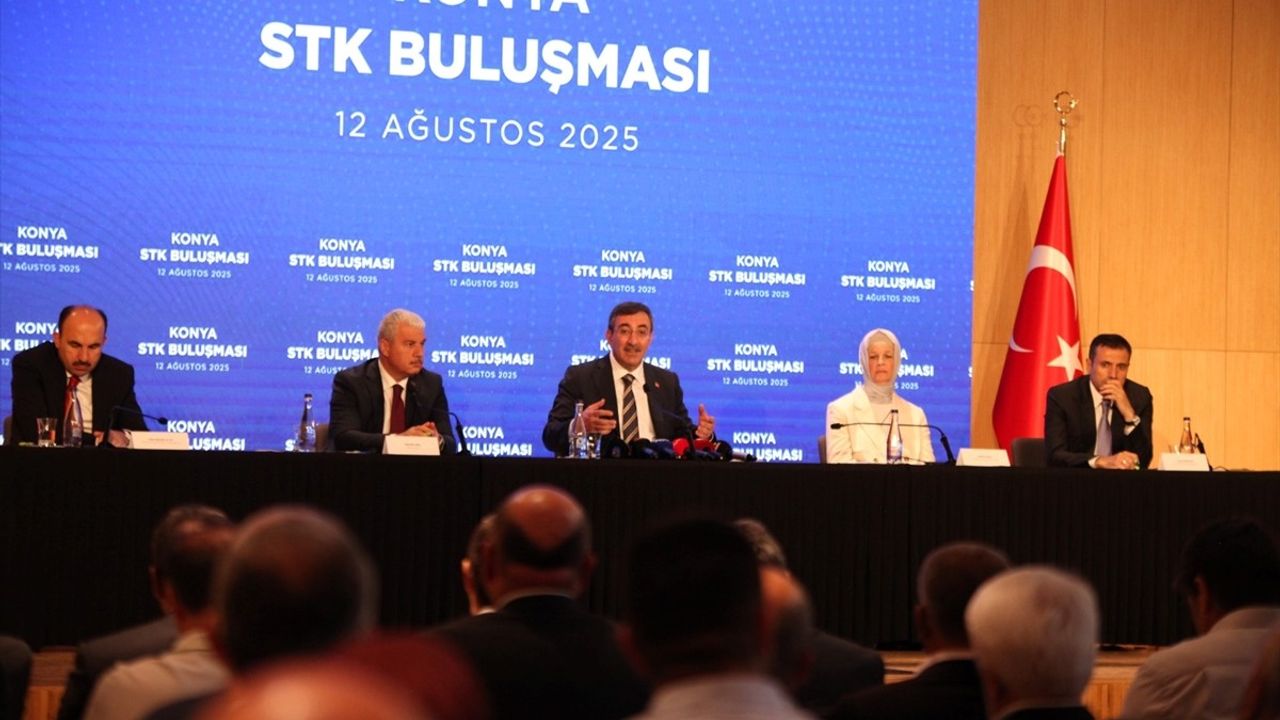 Cevdet Yılmaz Konya'da STK Buluşmasında: Enflasyonda 14 Aylık Gerileme ve Ekonomi Hedefleri