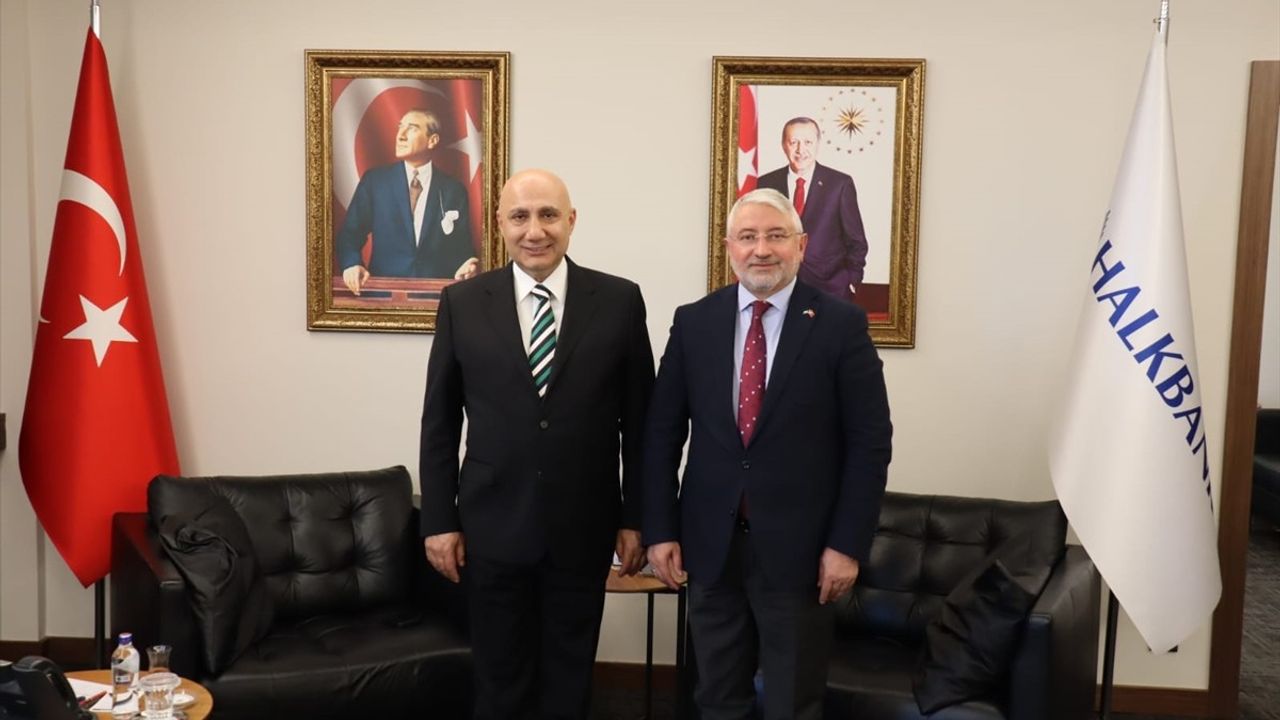 Çorum Belediyesi Personeline 90 Bin Lira Banka Promosyonu