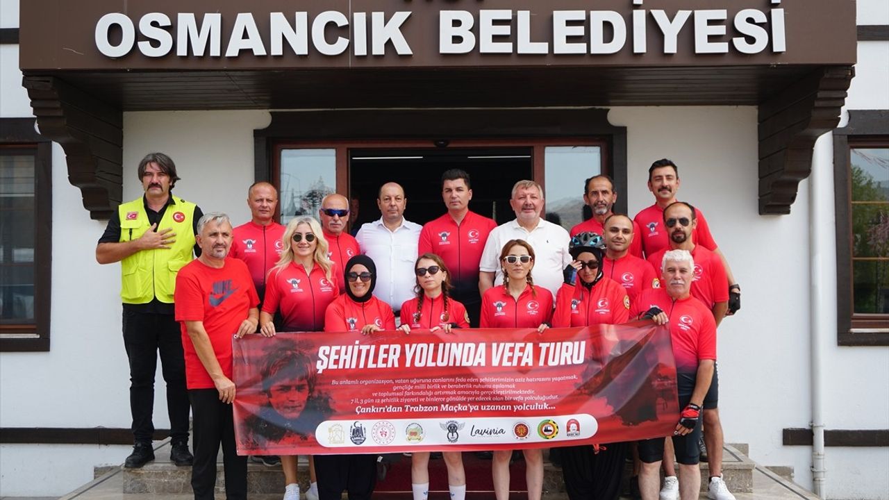 Çorum'da Bisikletseverlerden Aybüke Öğretmene Anma Turu