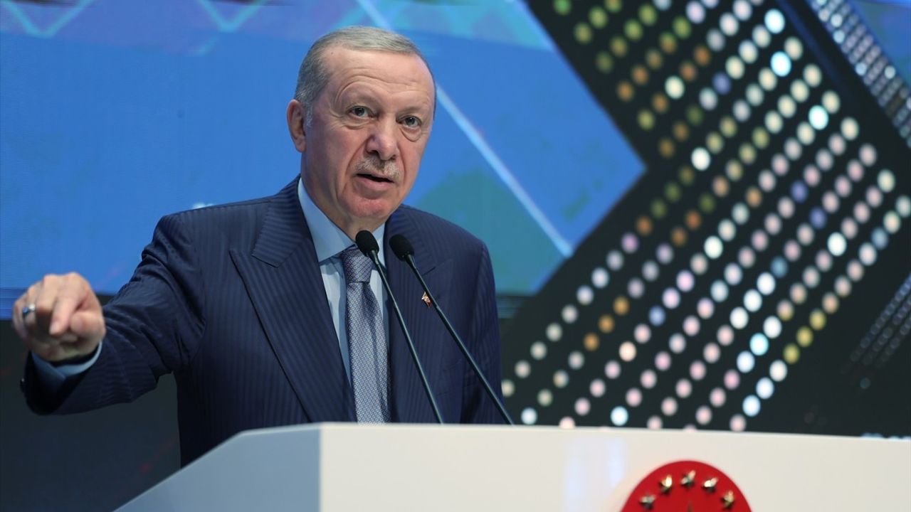 Cumhurbaşkanı Erdoğan, DEİK 40. Yaşını Kutladı