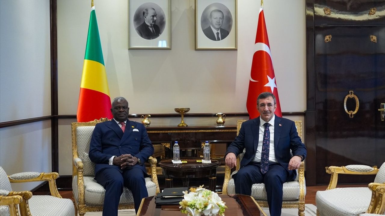 Cumhurbaşkanı Yardımcısı Yılmaz ve Kongo Başbakanı Makosso Ortak Geleceği Görüştü
