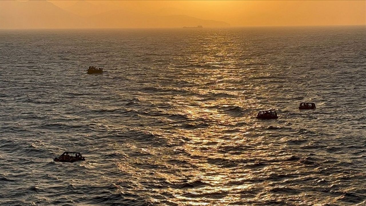 Datça'da 86 Düzensiz Göçmen Kurtarıldı — 2 Şüpheli Gözaltında