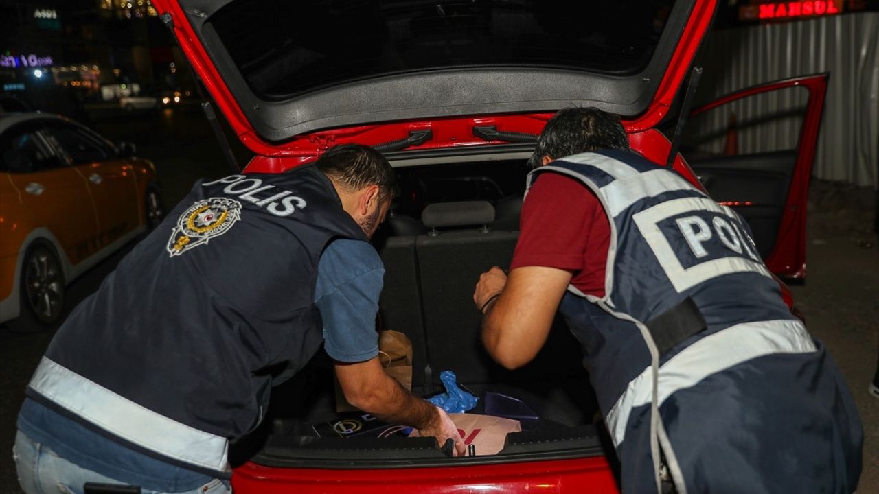 Diyarbakır'da 300 Polisle 'Narko Hançer' Operasyonu