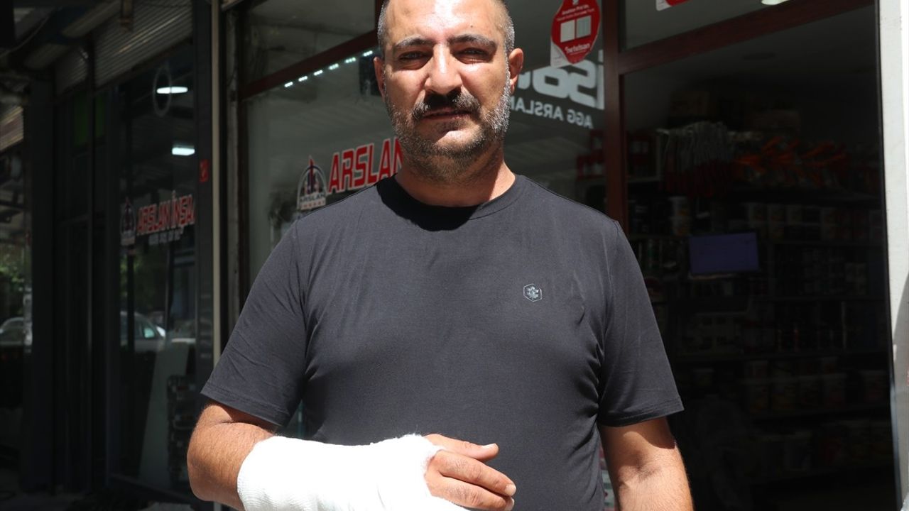 Diyarbakır'da Esnafın Müdahalesiyle Kurtarılan 9 Yaşındaki Çocuk — O Anlar Kamerada