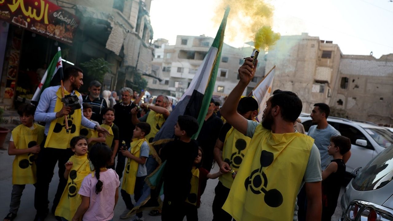 Doğu Guta'da Kimyasal Saldırı Kurbanları İçin Anma Yürüyüşü