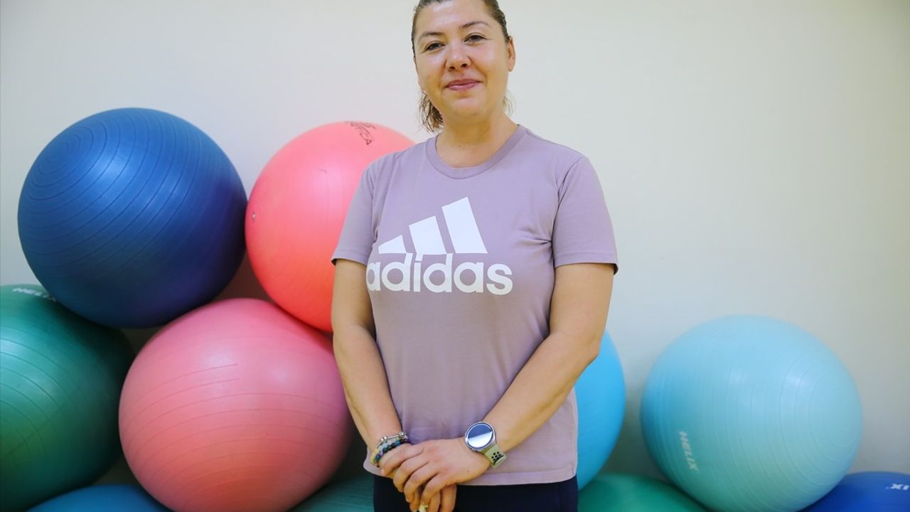 Down sendromlu karateci Ayşegül Reyyan milli takım hedefliyor