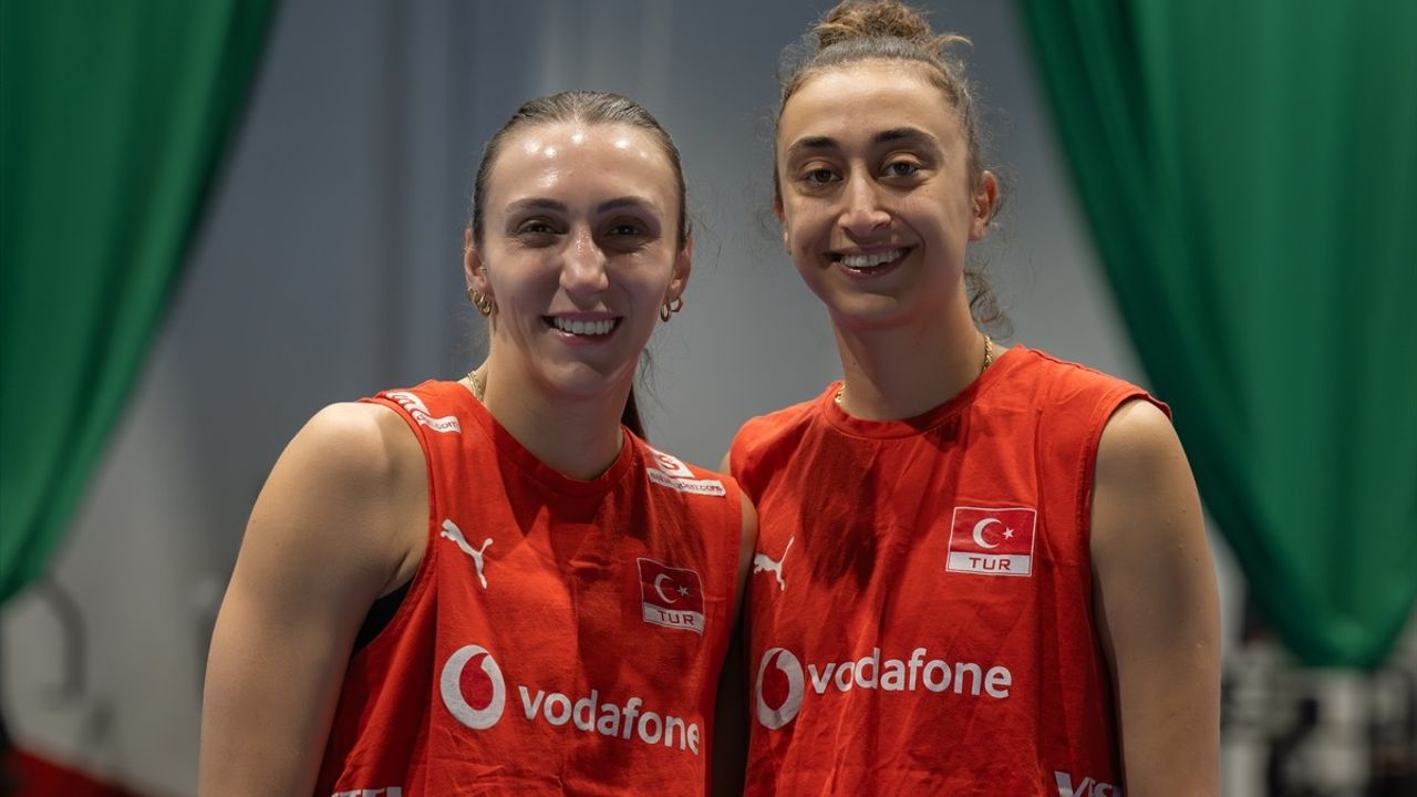 Dünya Şampiyonası: Aslı Kalaç ve Elif Şahin Slovenya Maçını Kazanacaklarına İnanıyor