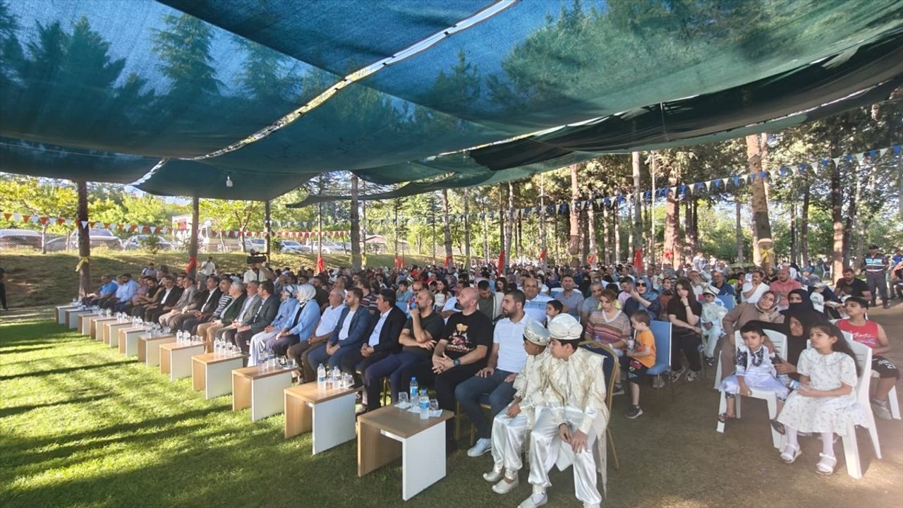 Elazığ'da 2. Geleneksel Sünnet Şöleni: 164 Çocuk Sünnet Edildi