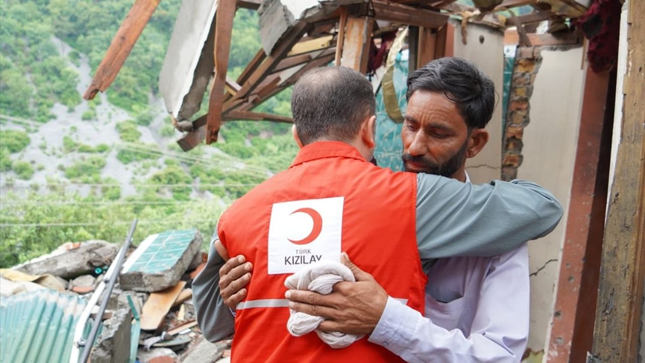 Emine Erdoğan'dan Pakistan'daki Sel Felaketi İçin Başsağlığı ve Kızılay Açıklaması