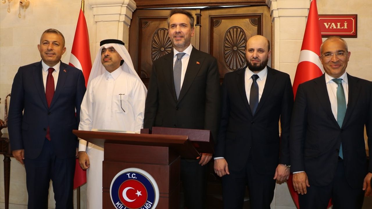 Enerji Bakanı Bayraktar Kilis'te Önemli Ziyaretler Gerçekleştirdi