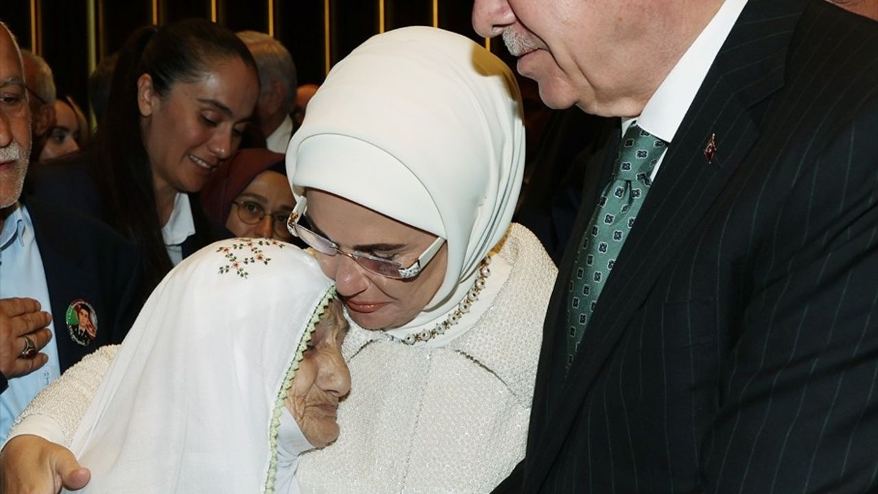 Erdoğan: "Ecdattan mirası güçlendirip gelecek kuşaklara emanet edeceğiz" — 30 Ağustos Beştepe Konseri