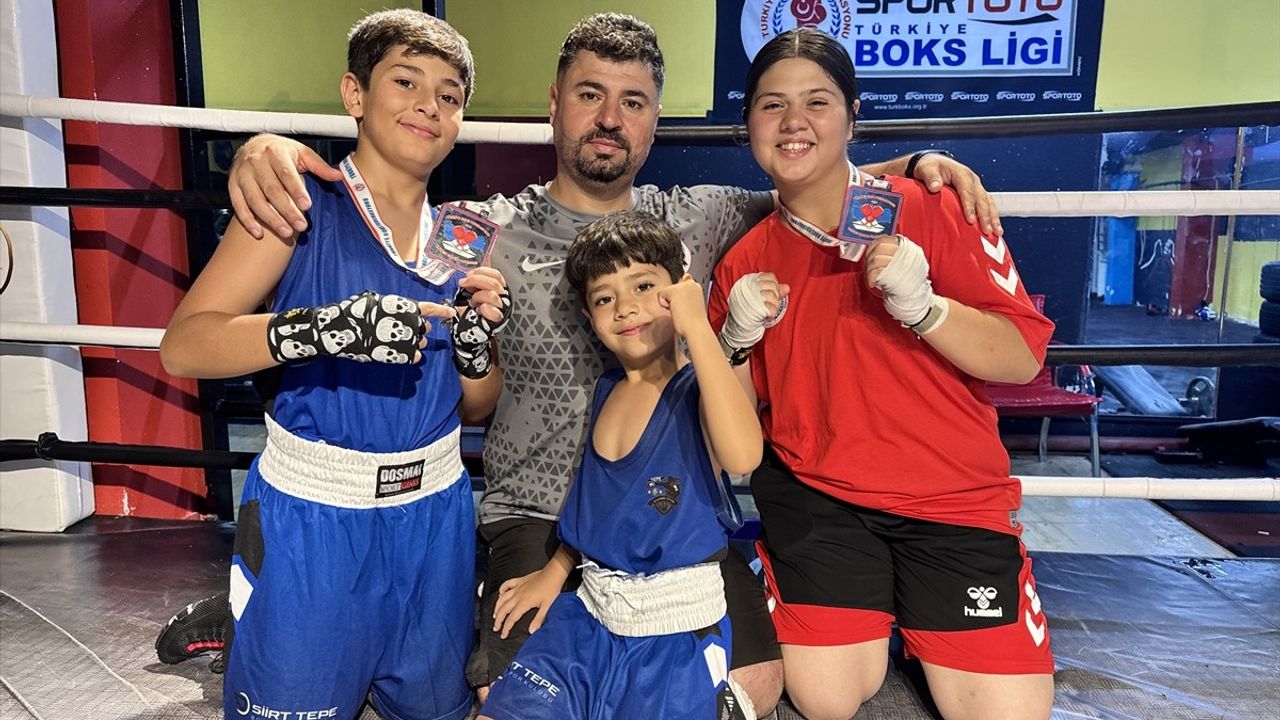 Eski Türkiye Şampiyonu Selami Gül, Çocuklarını Ringlere Hazırlıyor