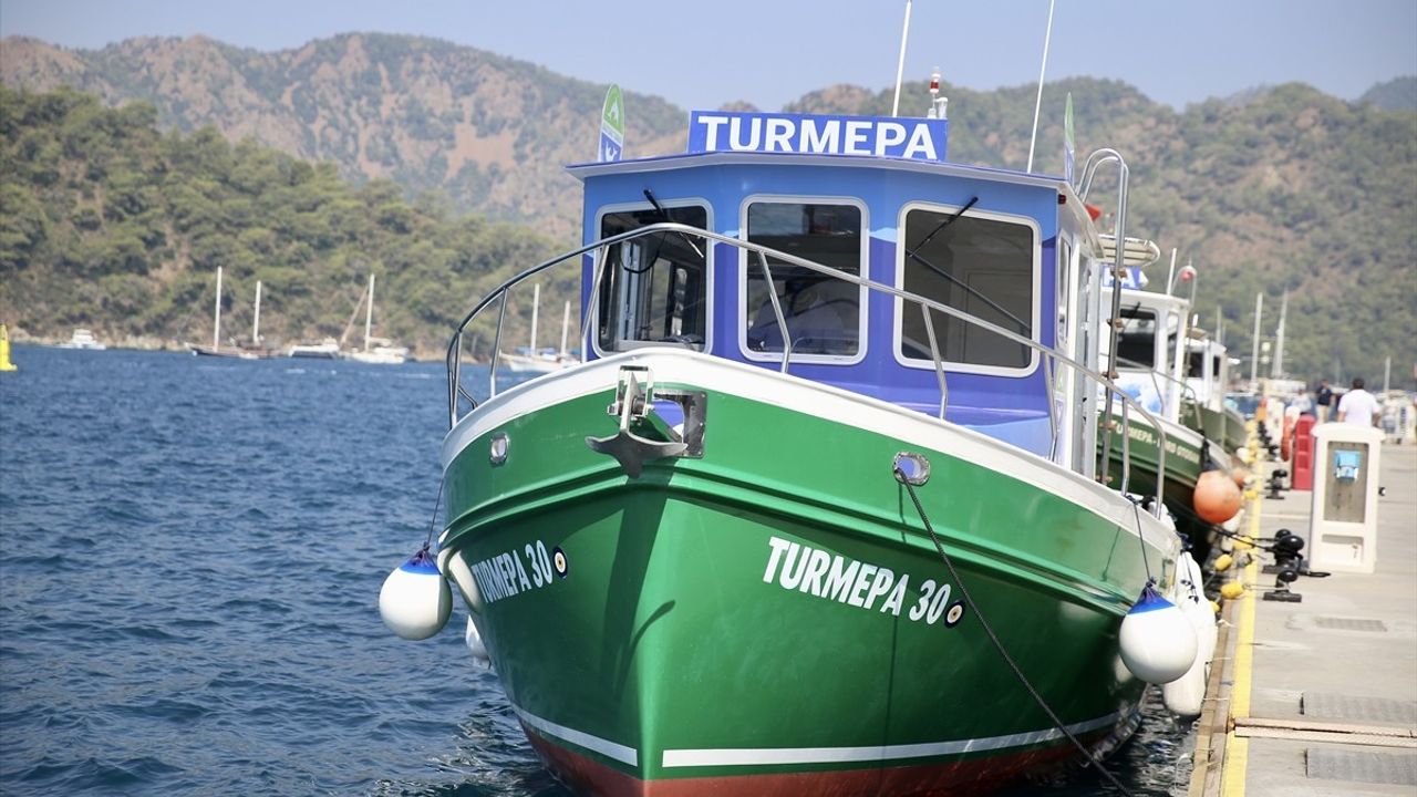 Fethiye'de TURMEPA 30. Yıl Atık Alım Teknesi Faaliyete Geçti