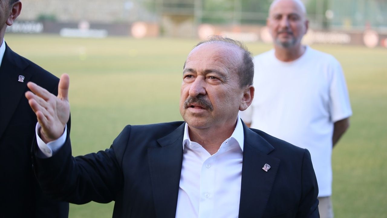 Gaziantep FK Başkanı Yılmaz'dan Türk Hakemlere Destek Mesajı