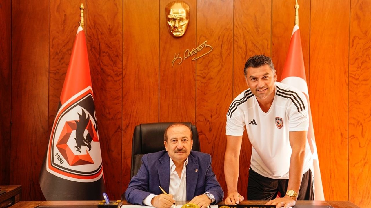 Gaziantep FK'de Burak Yılmaz Resmen Teknik Direktör