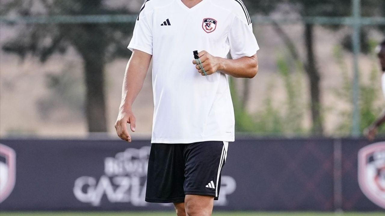 Gaziantep FK, Gençlerbirliği maçı hazırlıklarına Burak Yılmaz'la başladı