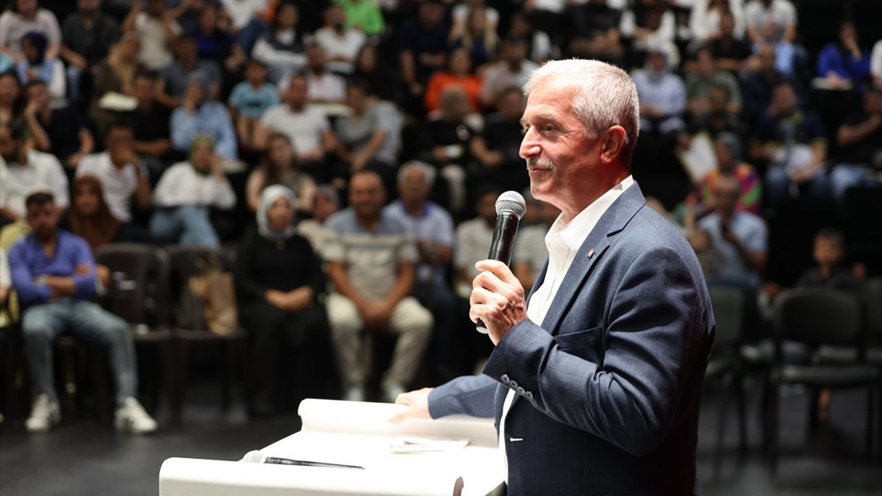 Gaziantep'te 'Evlilik Okulu'ndan 481 Çift Sertifika Aldı