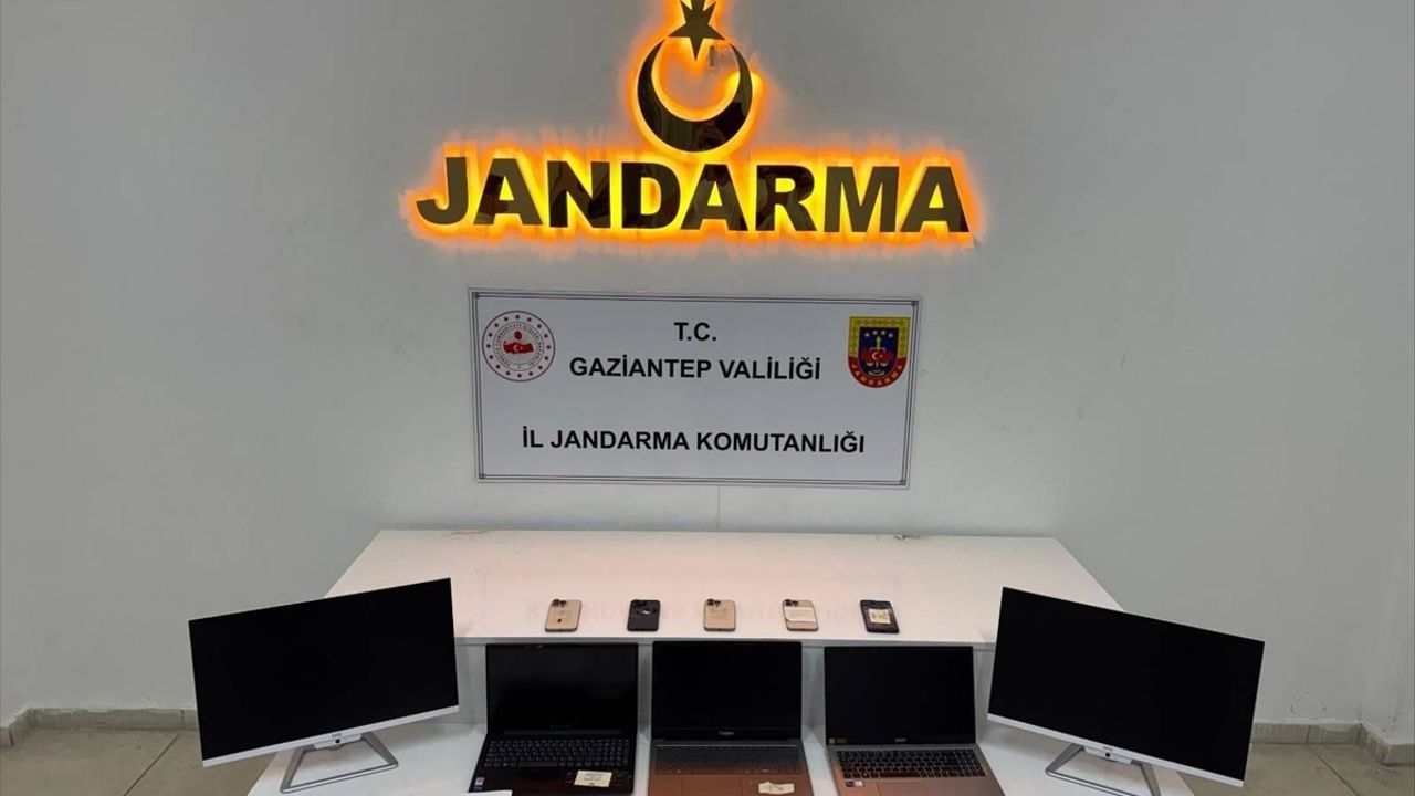 Gaziantep'te Sahte Tescil Operasyonu: 3 Zanlı Gözaltına Alındı