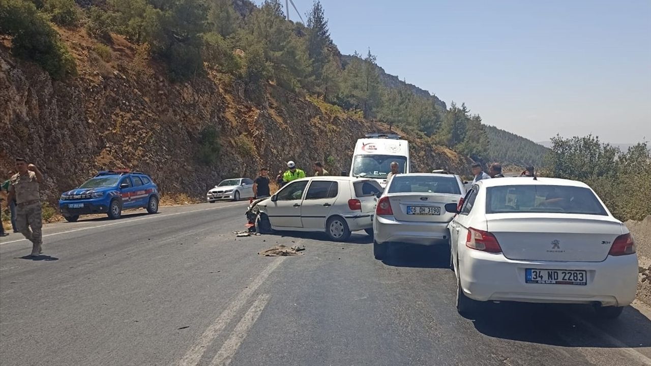 Gaziantep'te Zincirleme Trafik Kazasında 9 Yaralı