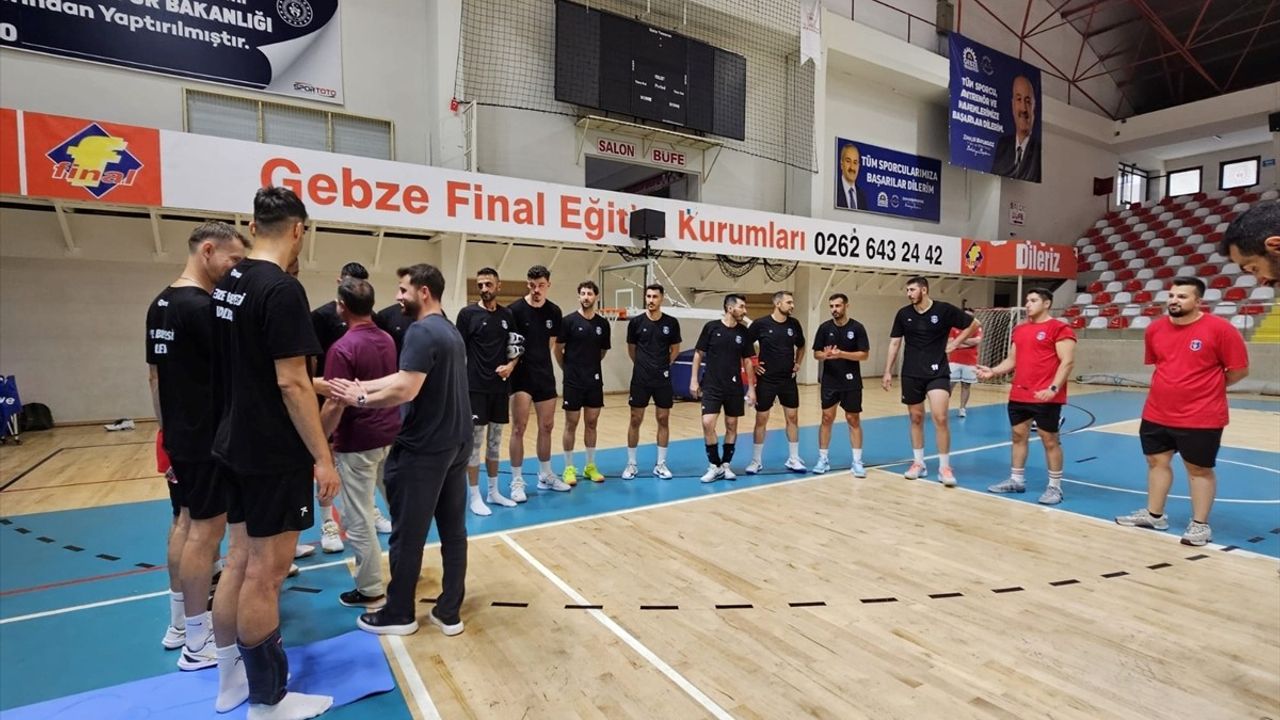 Gebze Belediyespor 2025-2026 Sezonunu Açtı — SMS Grup Efeler Ligi Hazırlıkları Başladı