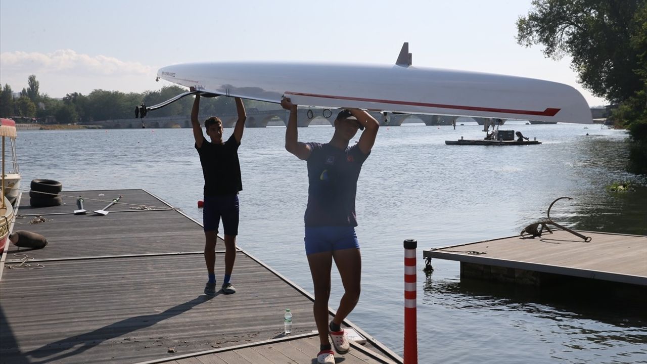 Gençler Türkiye Kürek Şampiyonası Meriç Nehri'nde