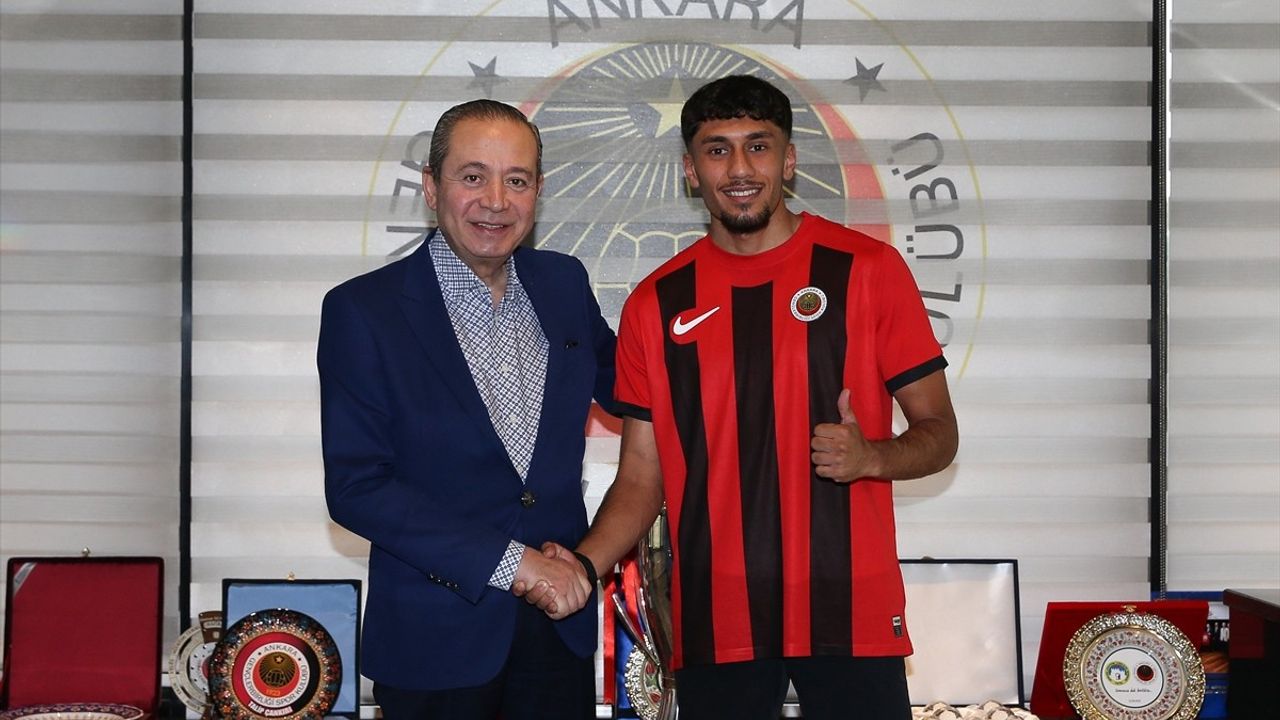 Gençlerbirliği, 22 Yaşındaki Orta Saha Oyuncusu Dilhan Demir'i Transfer Etti