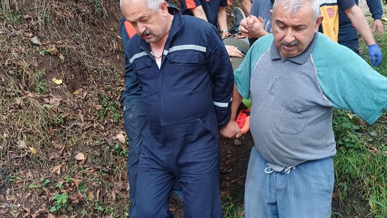 Giresun'da uçurumdan düşen kişi kurtarıldı, hastanede tedavi altına alındı
