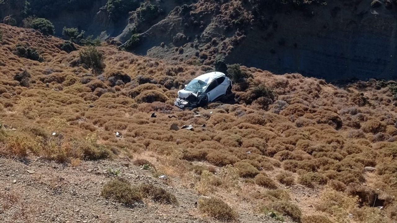 Gökçeada'da Otomobil Devrildi: 1 Kişi Hayatını Kaybetti