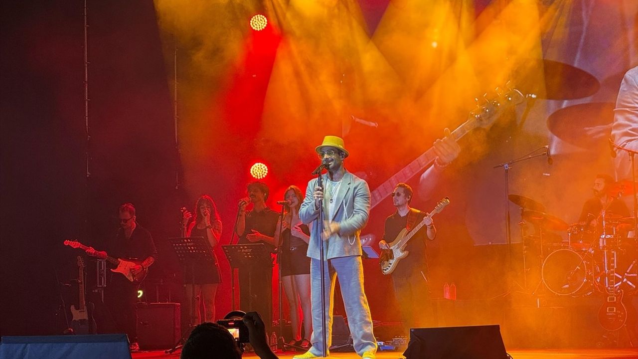 Gökhan Türkmen Kahramanmaraş Fuarı'nda Coşkulu Konser