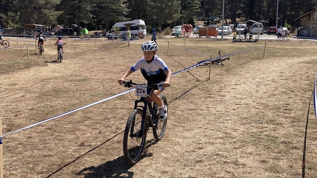 Hasan Kılıç Dağ Bisikleti Türkiye Şampiyonası Başkonuş Yaylası'nda başladı
