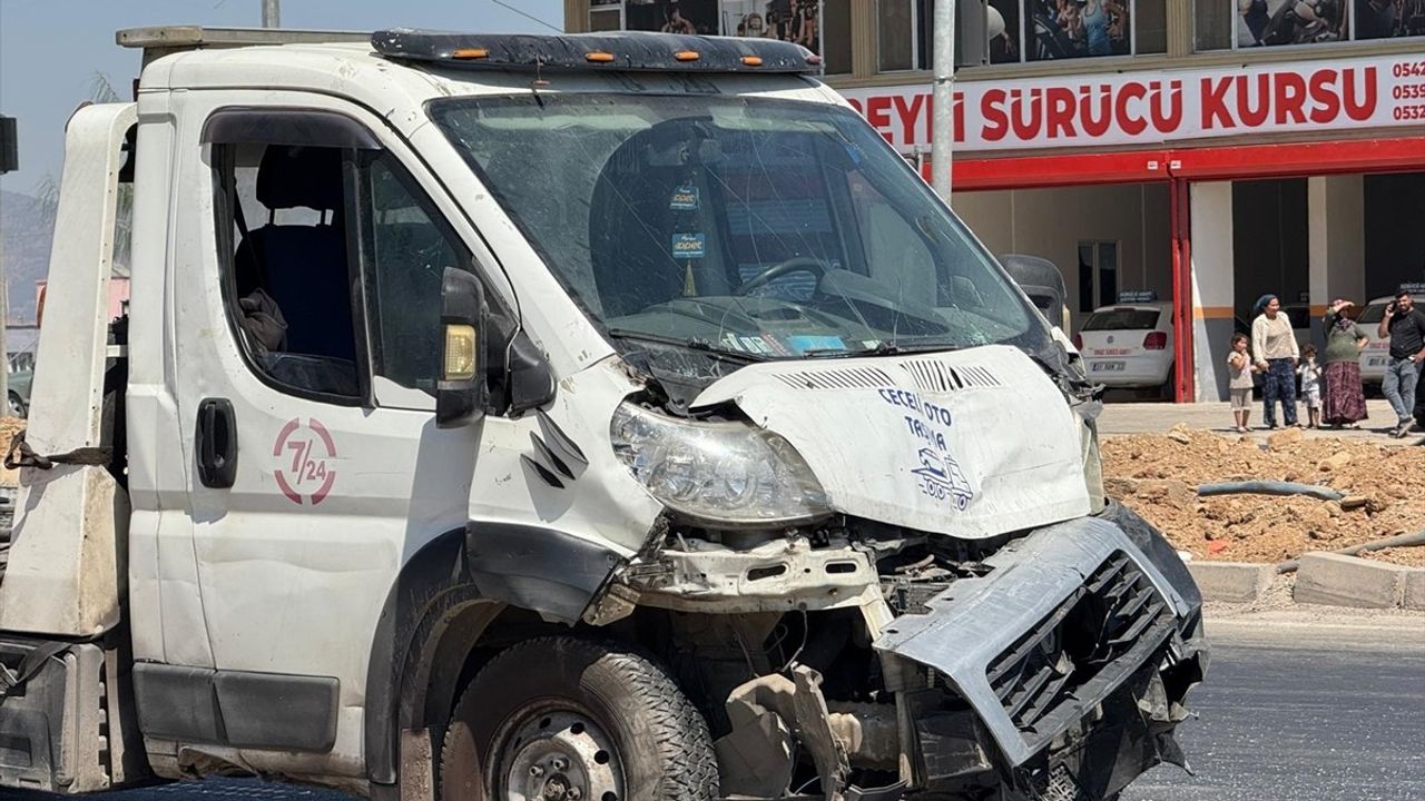 Hatay Hassa'da Otomobil-Çekici Çarpışması: 3 Ölü, 3 Yaralı